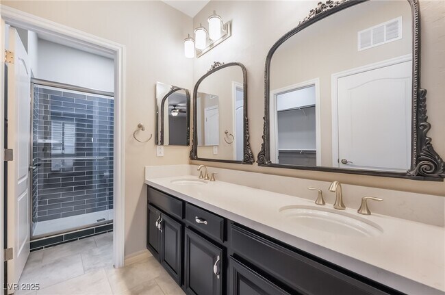 Building Photo - 1088 Via Alloro