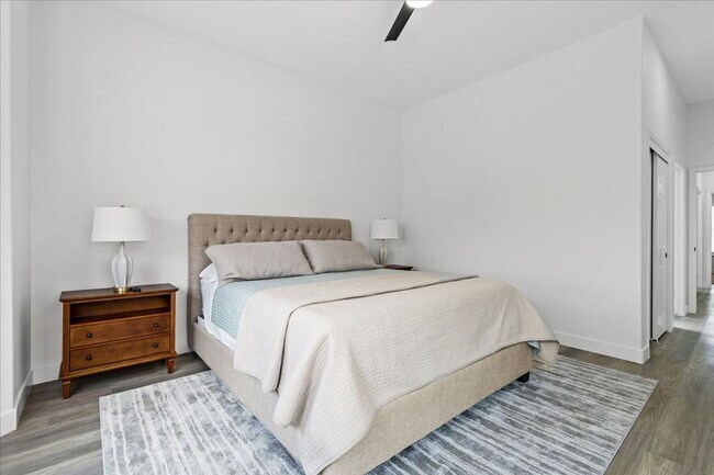 Building Photo - 10624 Grand Cypress Ave