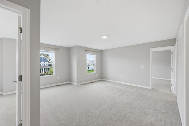 Building Photo - 5749 Shadowfair Ln