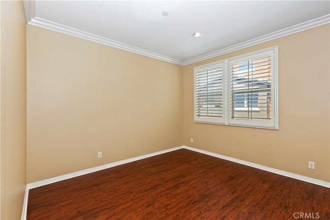 Building Photo - 617 McKenna St