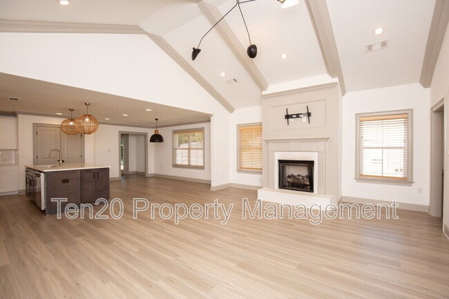 Building Photo - 66 Quail Run Ave