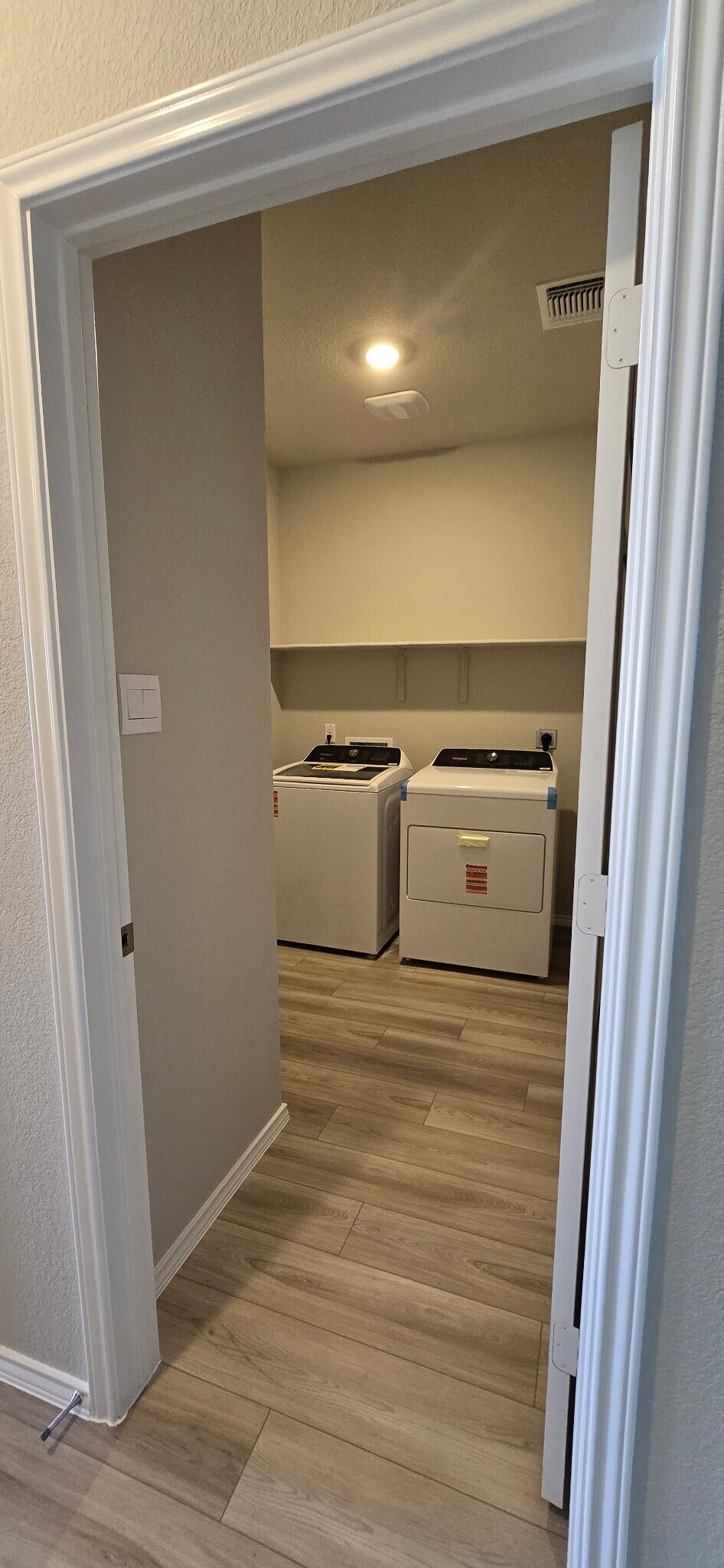 Building Photo - 1119 Stone Vly Rd