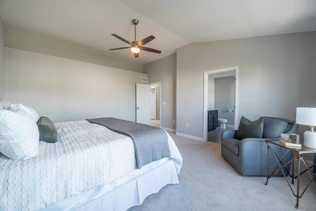 Building Photo - 4032 Stonehill Wy