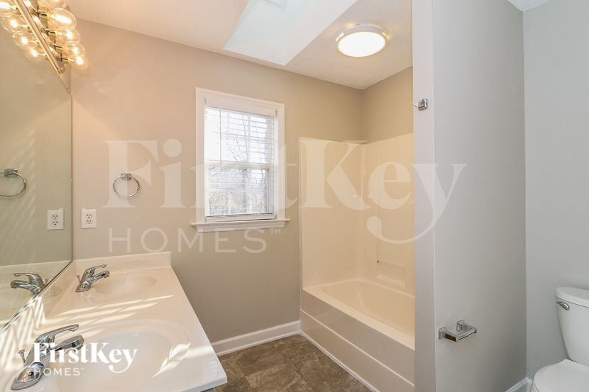 Building Photo - 7755 Abington Dr