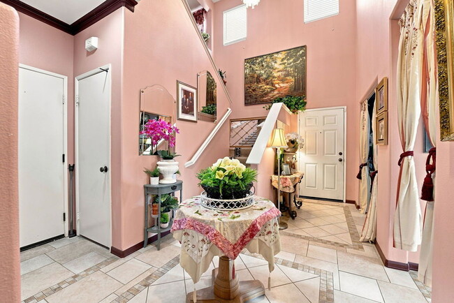 Building Photo - Spacious 4-Bedroom Home in Lancaster