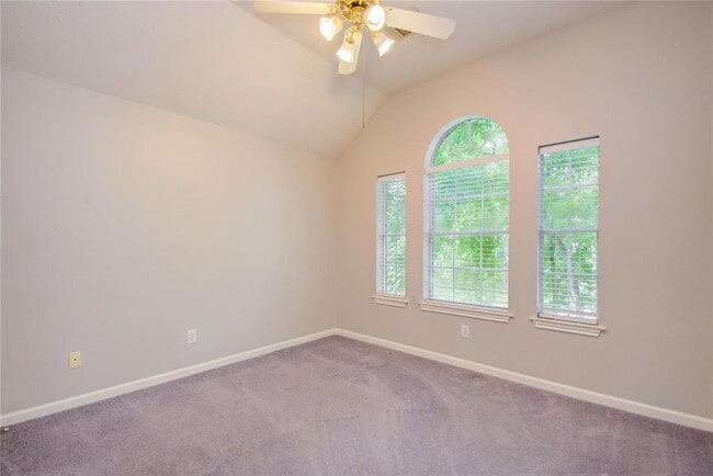 Building Photo - 27 Almond Branch Pl