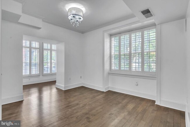 Building Photo - 1750 16th St NW