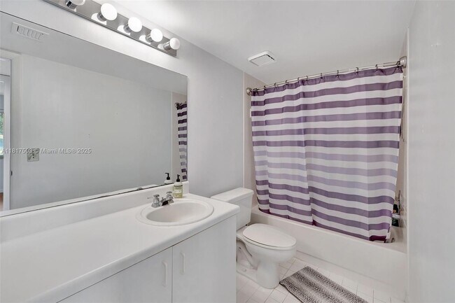 Building Photo - 7711 Trent Dr