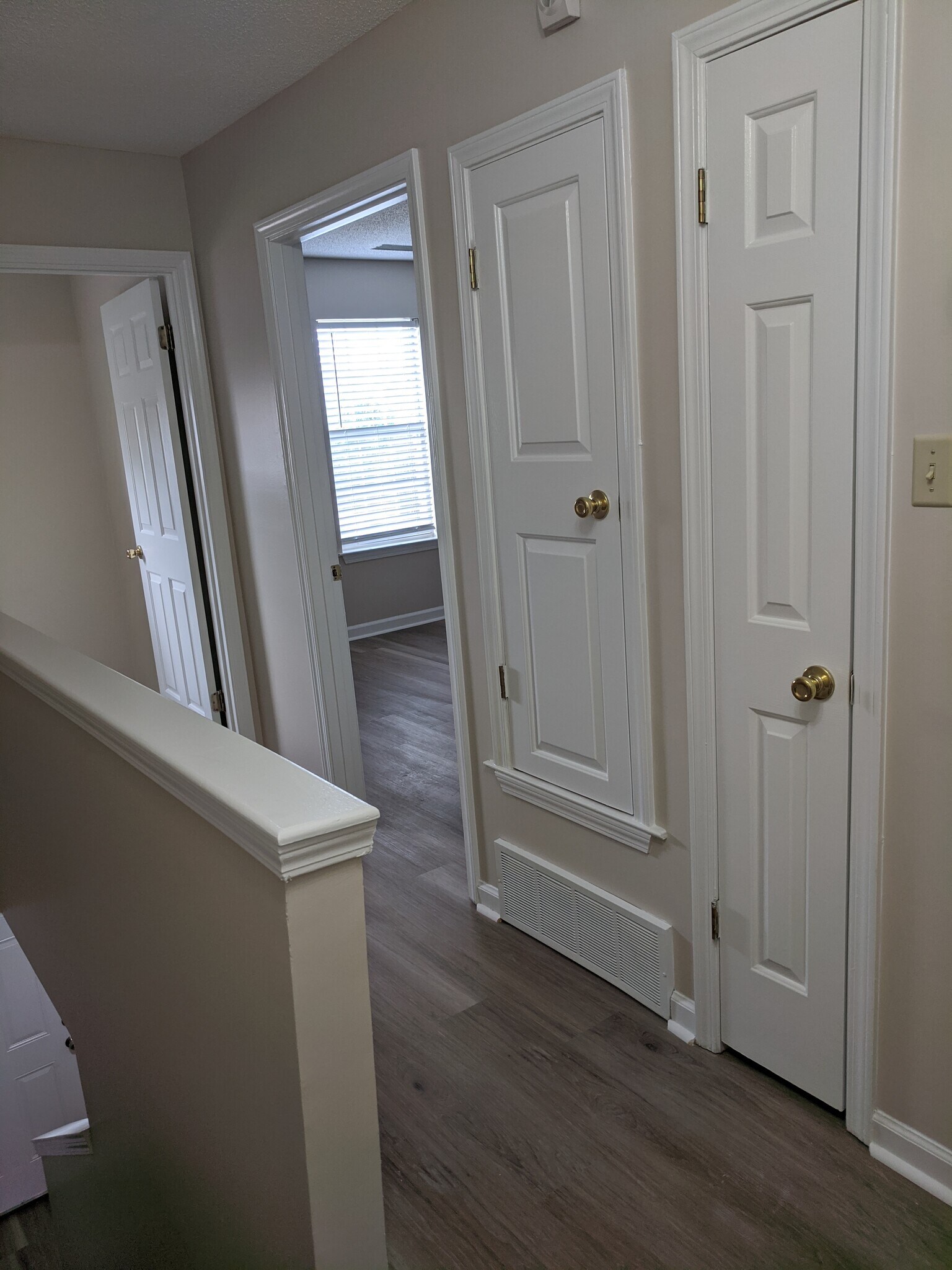 Building Photo - 7746 Shadowland Dr