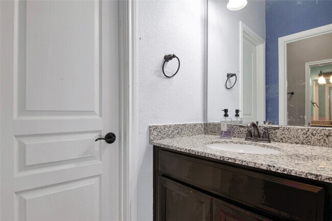 Building Photo - 5203 Kingship Ct