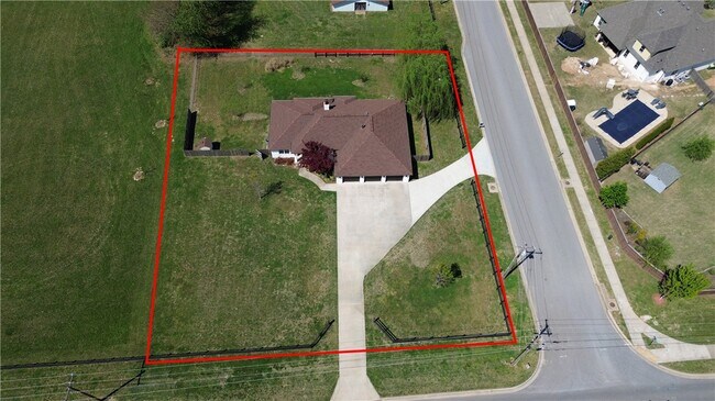 Building Photo - 1261 Mount Hebron Rd