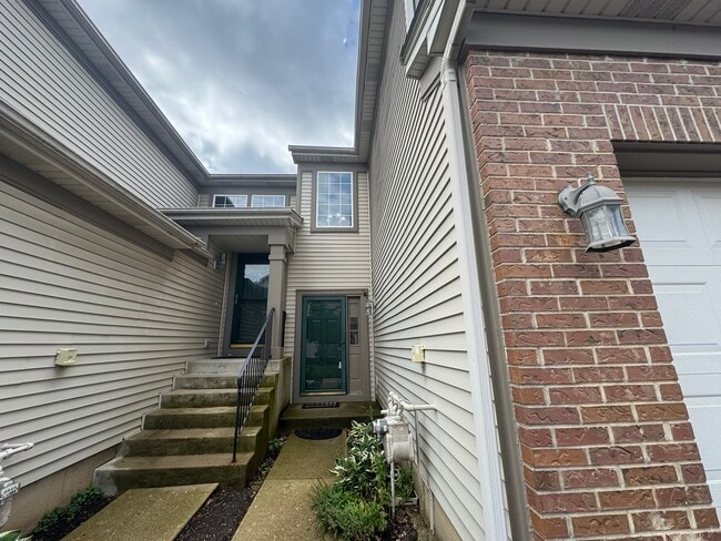 Building Photo - 1086 Park Hill Cir