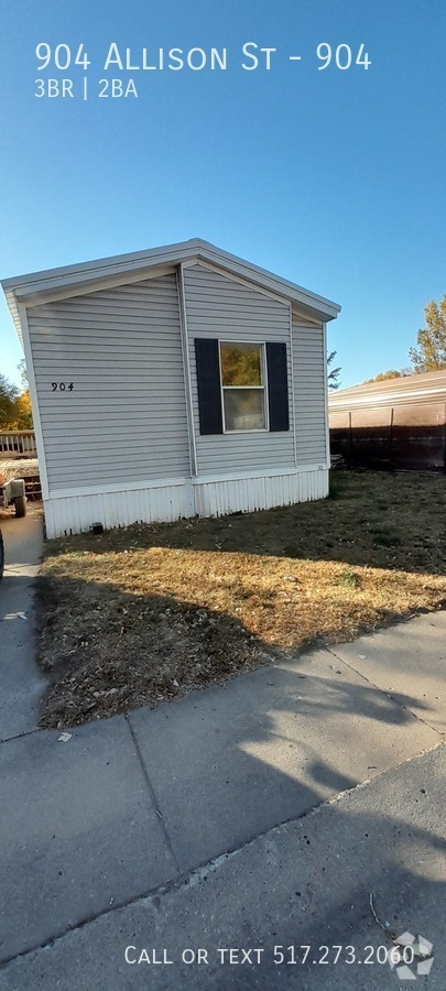 Building Photo - Roomy 3 Bed 2bath Mobile Home