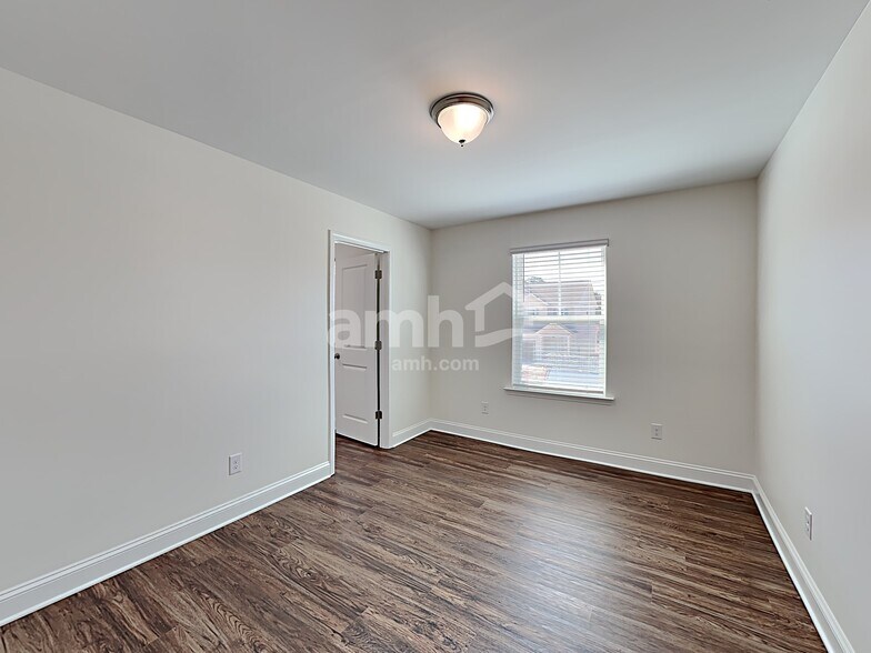 Building Photo - 3272 Brierhill Rd