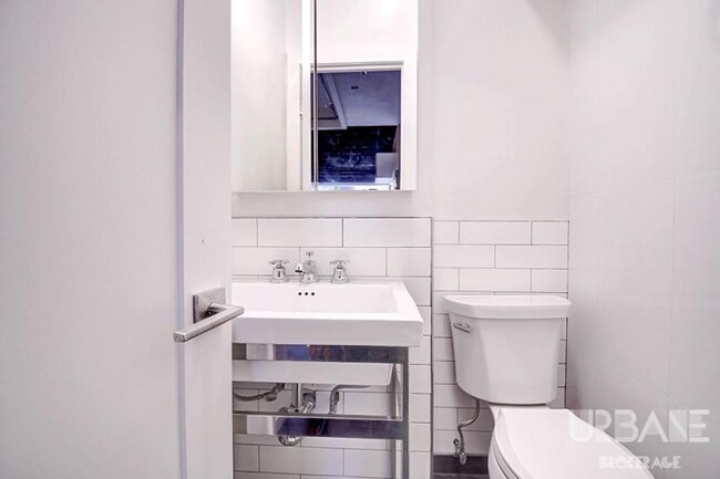 Building Photo - 1 bedroom in NEW YORK NY 10003