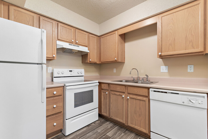 Flats North at KCK - 8351 Leavenworth Rd Kansas City KS 66109 ...