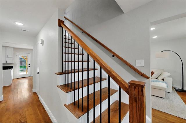 Building Photo - 53 Devonshire Dr