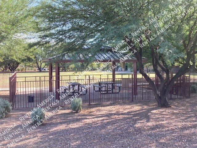 Building Photo - 5653 W Valor Way