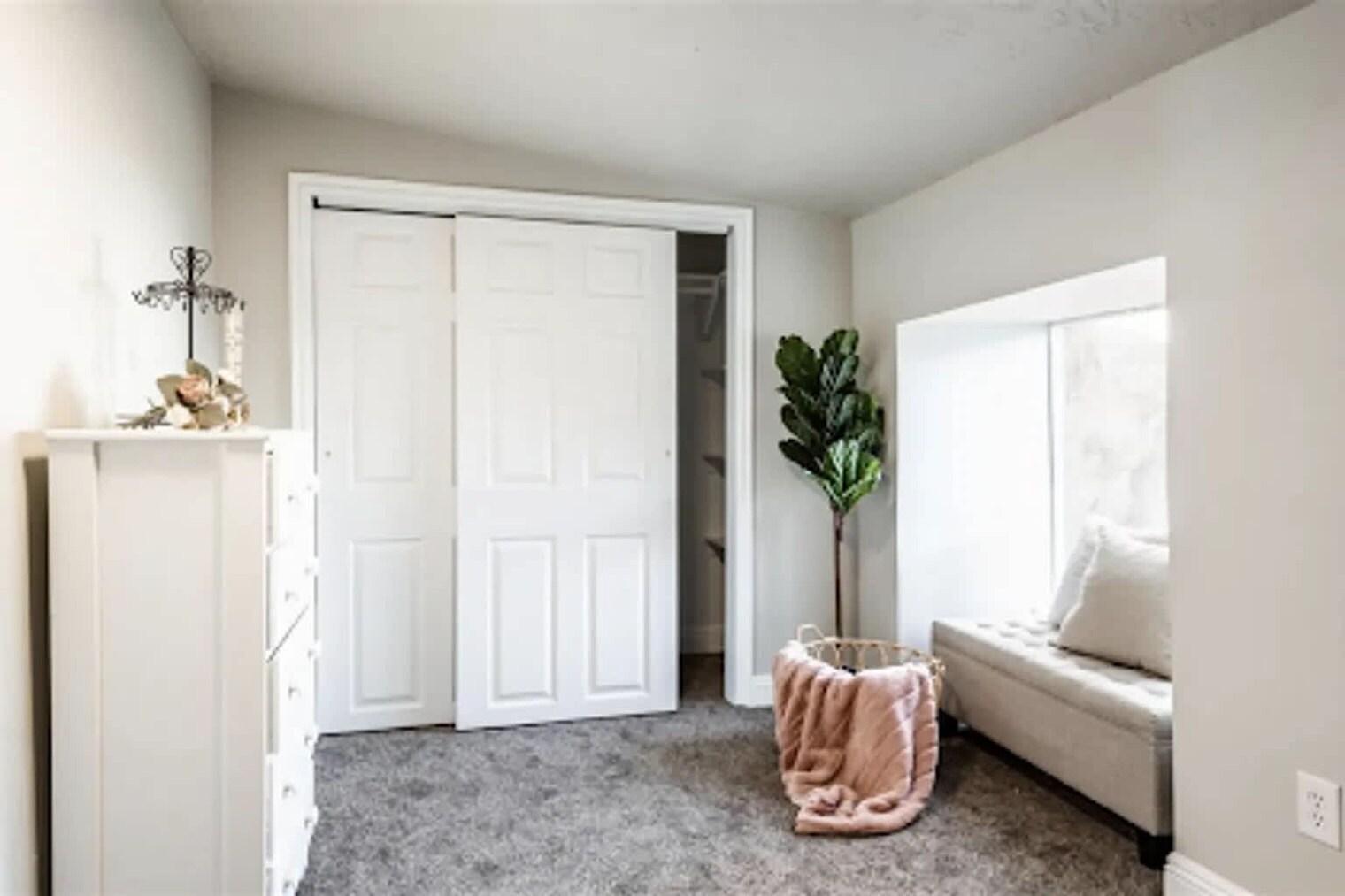 Building Photo - 437 N 700 W