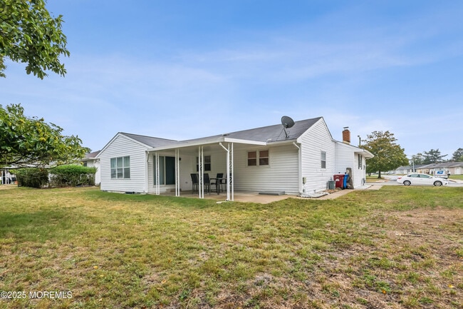 Building Photo - 112 Barbuda St