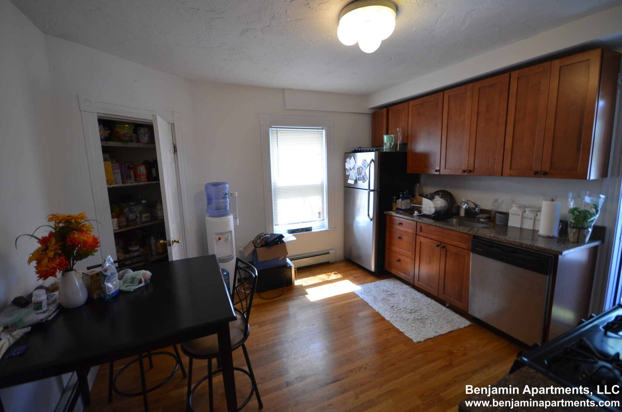 Building Photo - 64 Murdock St