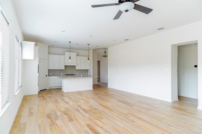 Building Photo - 2711 Sunrise Fld Ln