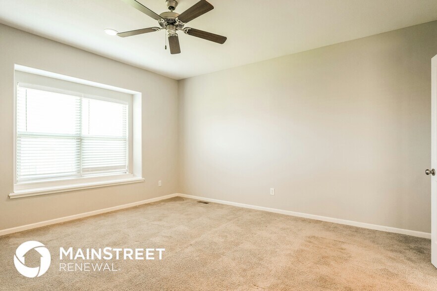 Building Photo - 203 NE Katie Ct