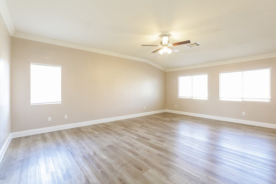 Building Photo - 6558 Candy Apple Cir