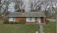 Building Photo - 401 Golfview Ave
