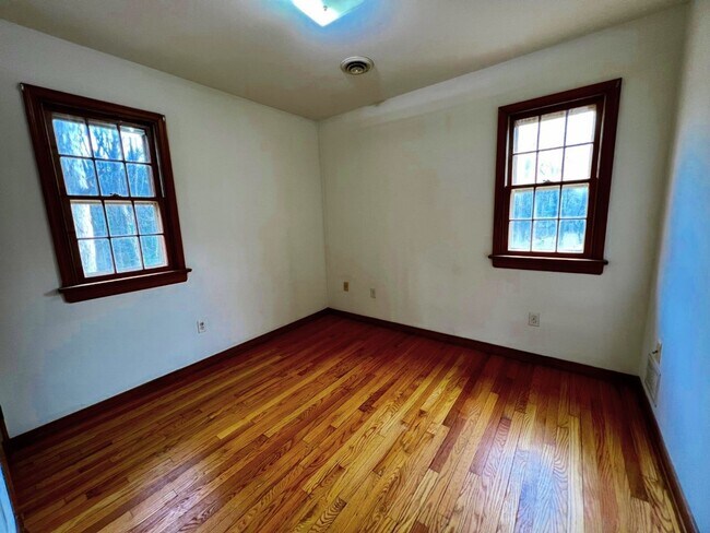 Building Photo - Colonial on Large Wooded Lot