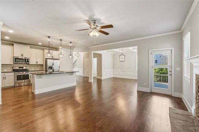 Building Photo - 6496 Crosscreek Ln