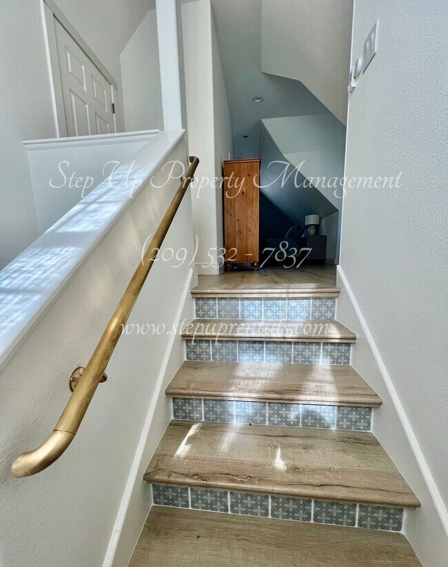 Building Photo - Stunning 3 Bedroom 2 Bath Home In Soulsbyville!!!