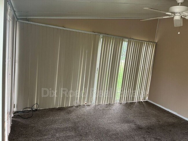 Building Photo - 504 Highland St