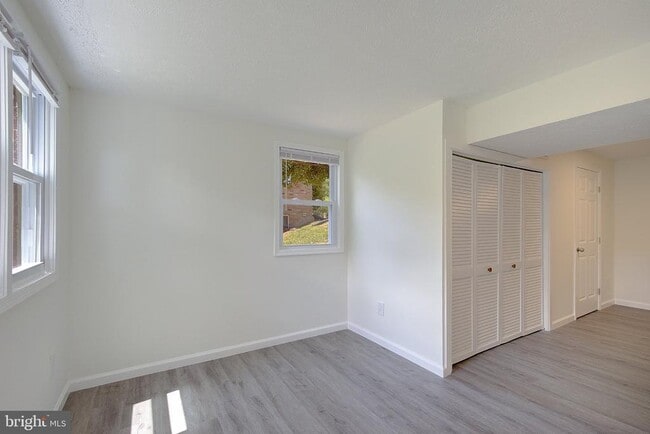 Building Photo - 6417 Kaine Dr