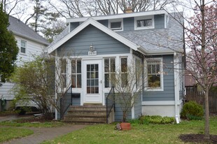 Building Photo - 2630 Hoard St