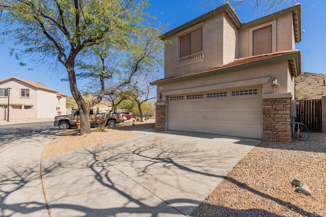 Building Photo - Mountainside Home, Gated Community