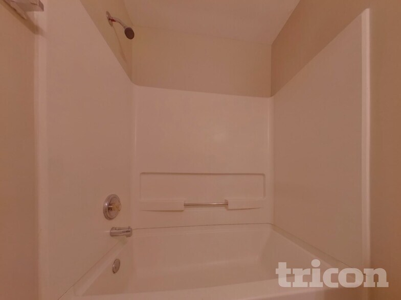 Building Photo - 6655 Breckenridge Dr