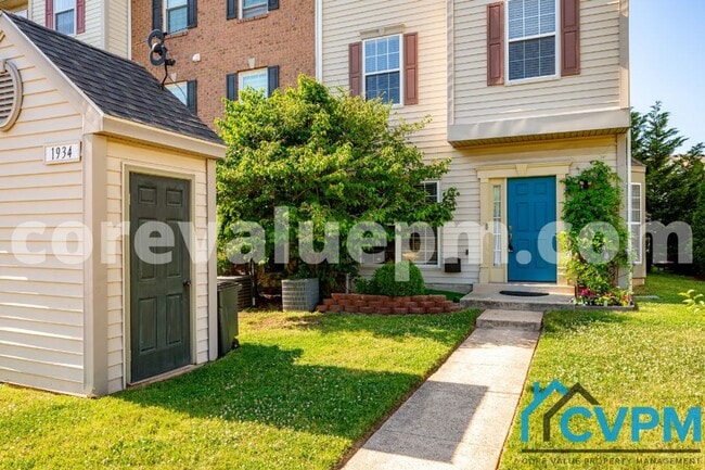 Building Photo - 1934 Hackberry Ct