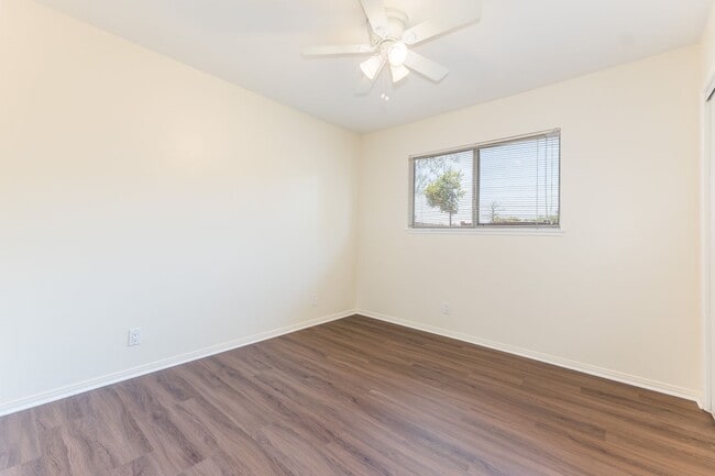 Building Photo - Charming 4-bedroom Single Story Newbury Park Home