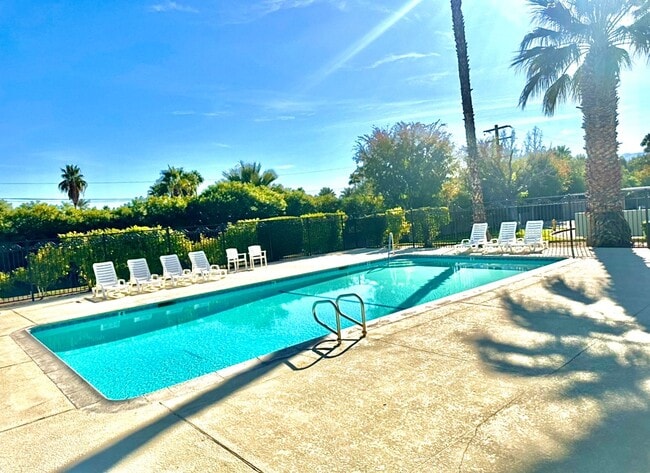 Building Photo - COMING SOON!! Charming 3 Bedroom Condo in Gated Palm Springs Community!