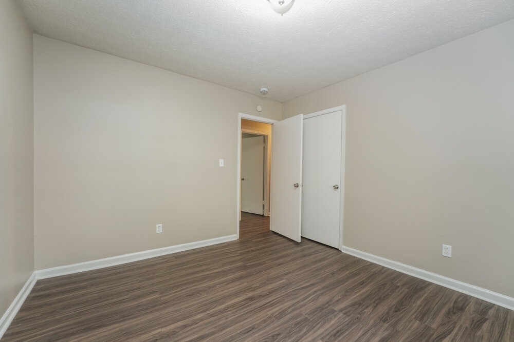 Building Photo - 591 Stonehedge Dr