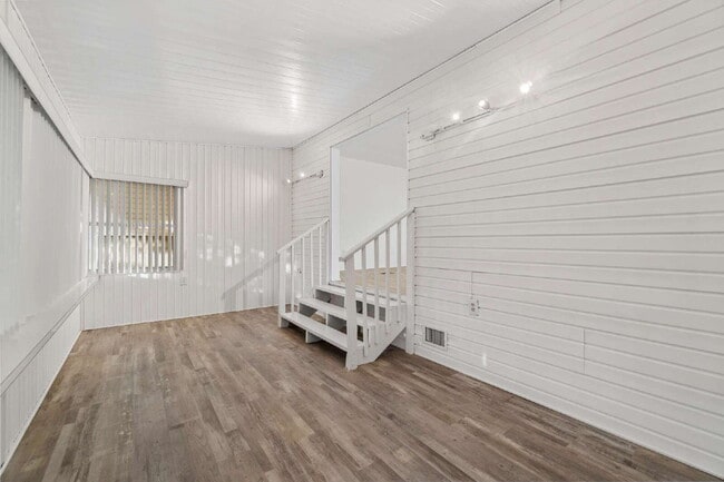 Building Photo - 2BR/2BA Manufactured Home in The Villages