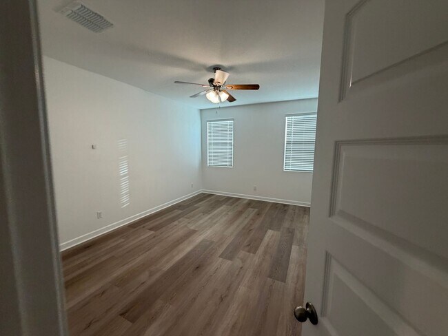 Building Photo - 22705 N Rummler Ln