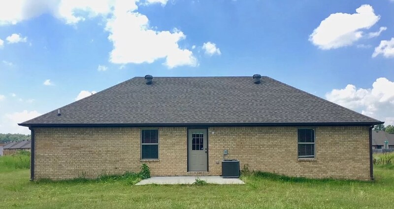 Building Photo - 2101 S 7th St