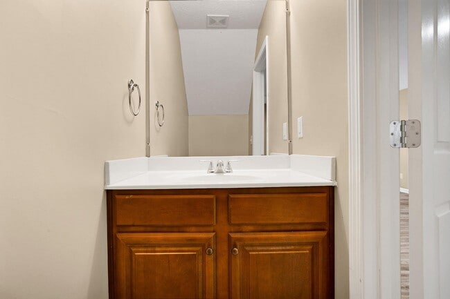 Building Photo - 6694 S Wilson Rd