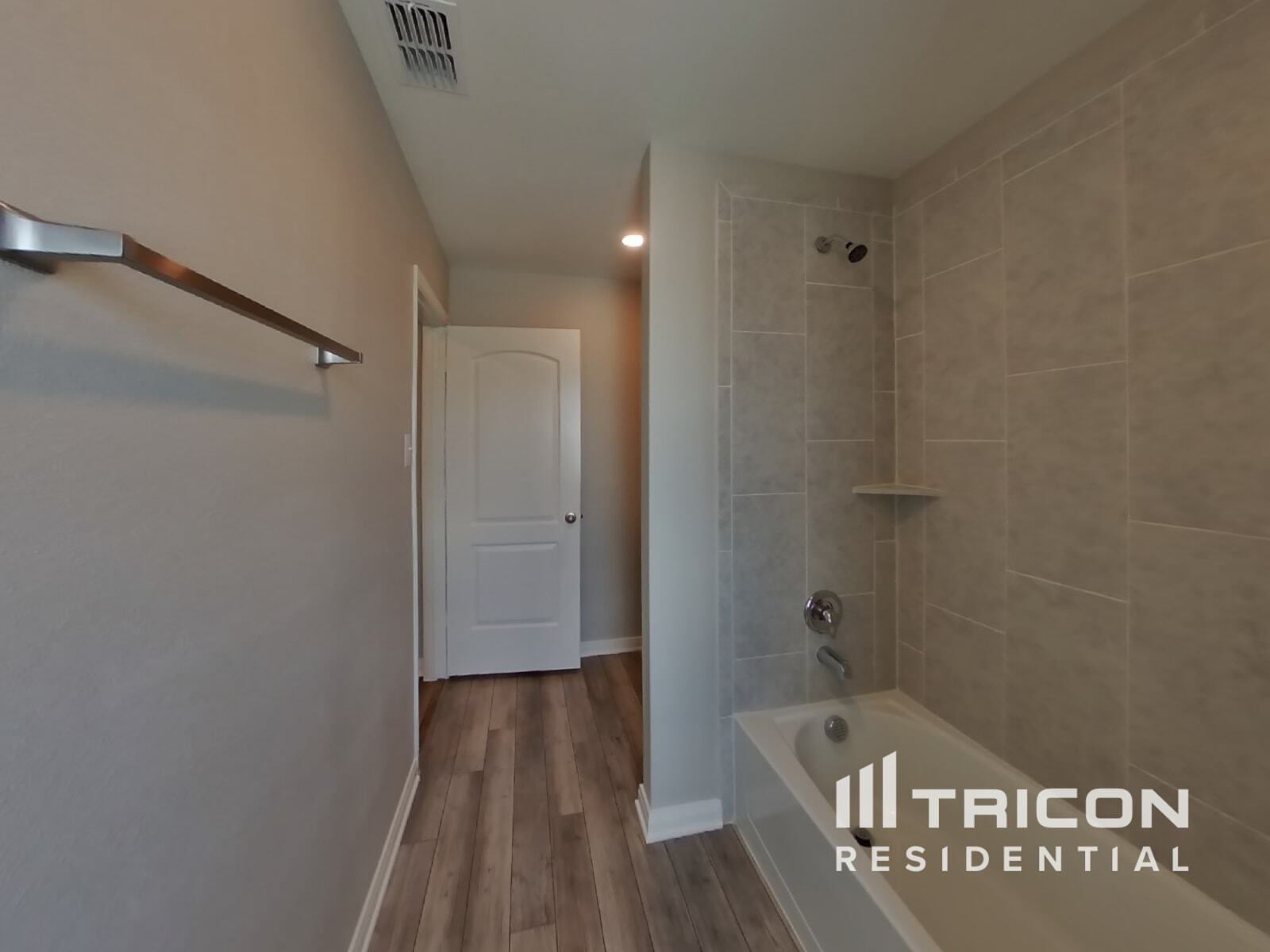 Building Photo - 3109 Chillingham Dr