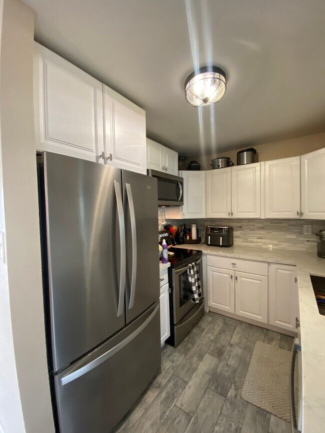 Building Photo - Gorgeous, Spacious 3 bed / 1 bath located near Encanto, San Diego!