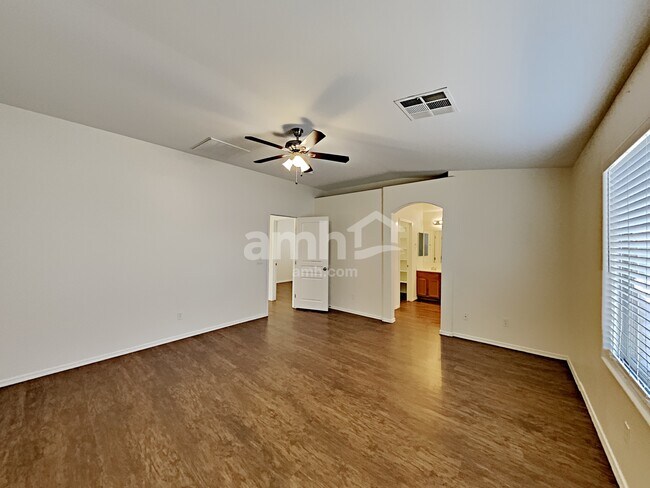 Building Photo - 10630 W Windsor Ave