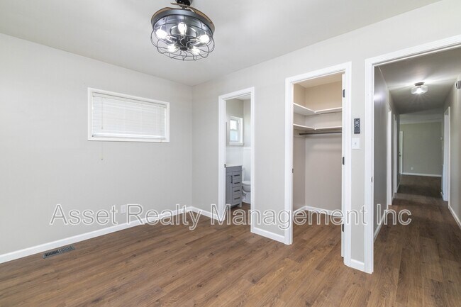 Building Photo - 4821 Gettysburg Rd