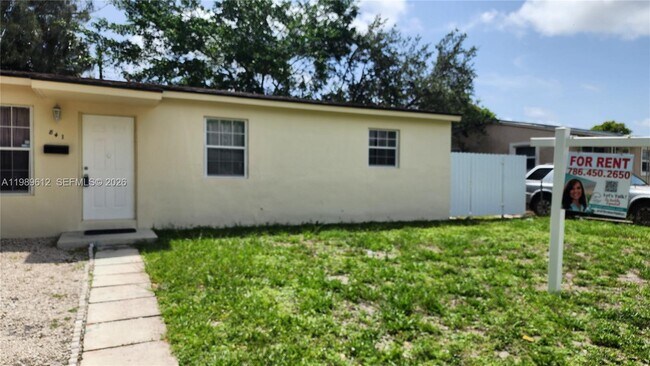 Building Photo - 841 N 69th Terrace